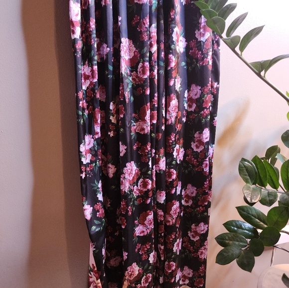 Floral Jumpsuit - Picture 8 of 8